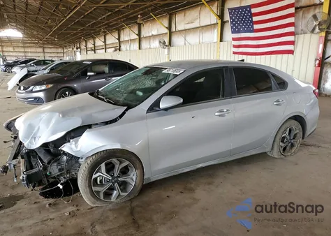 2021 Kia Forte Fe z USA, uszkodzony, nr VIN 3KPF24AD0ME414017